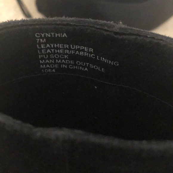 Steve Madden Booties - Picture 4 of 7